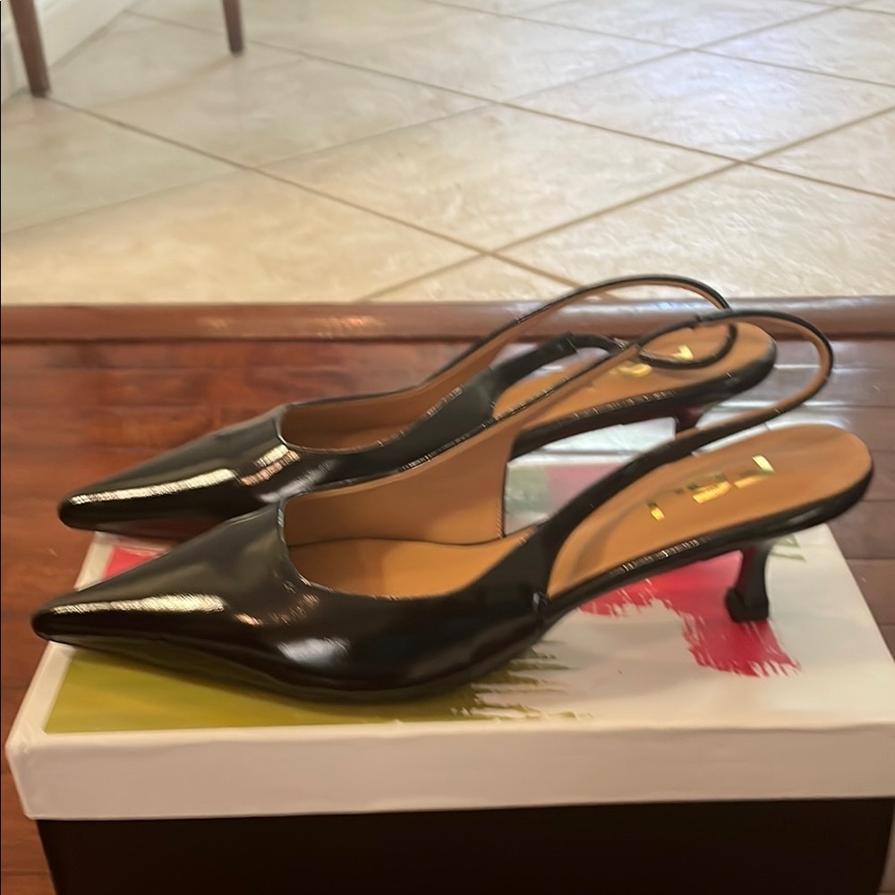 NEW FSJ Black Patent Kitten Heel Slingback Pumps- 10M